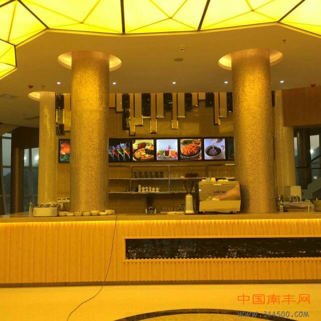 203722wcu85qxox5qoqpof.jpg