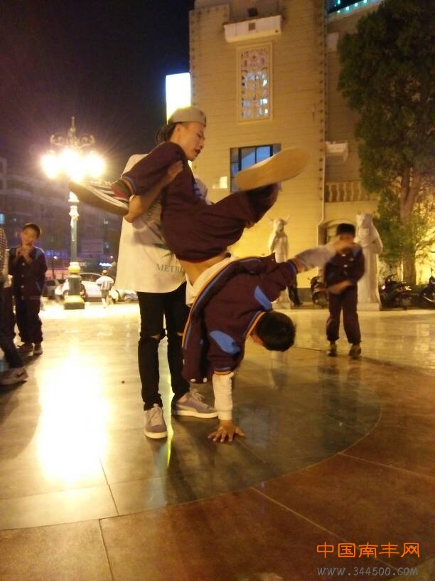 221834q787ok3uoox1xozz.jpg