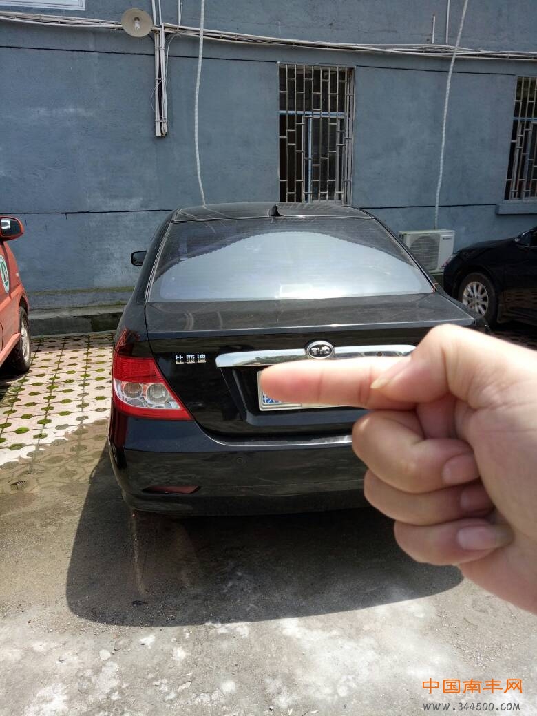 123045hunirj4j66zm661j.jpg